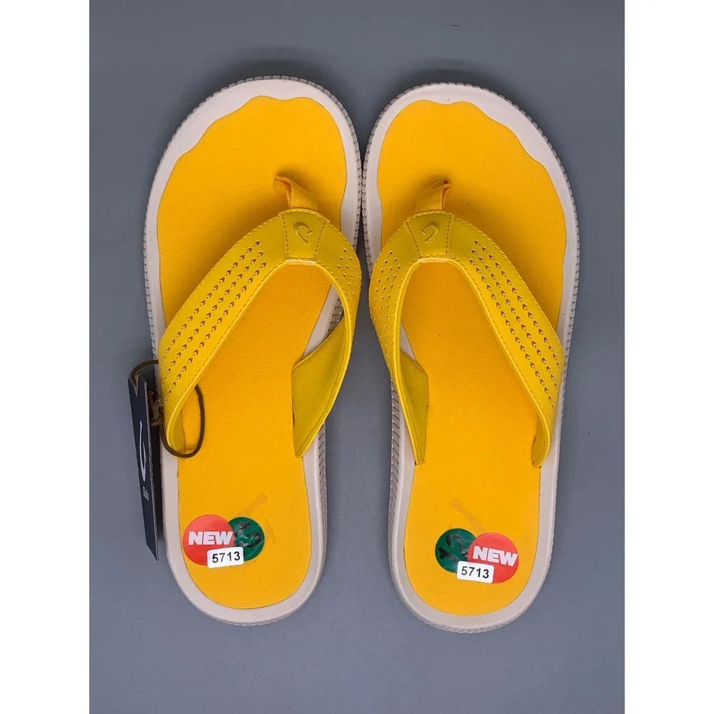 OluKai ulele yellow